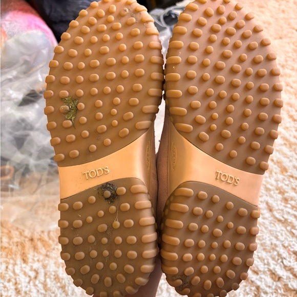 Tod's Women's Blush Suede Sneakers - Picture 4 of 4